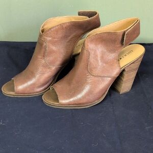 Lucky Brand Sz 9/EU 39.5 Brown Peep Toe Heeled Boots
